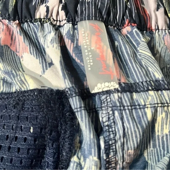 FP Movement by Free People Hooded Vest and Shorts Outfit, Size Small - Picture 12 of 15